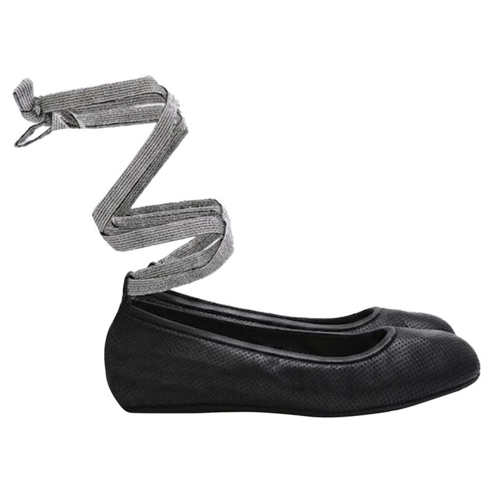 Dior D-Journey Lace-Up Ballet Flats in Black Leather